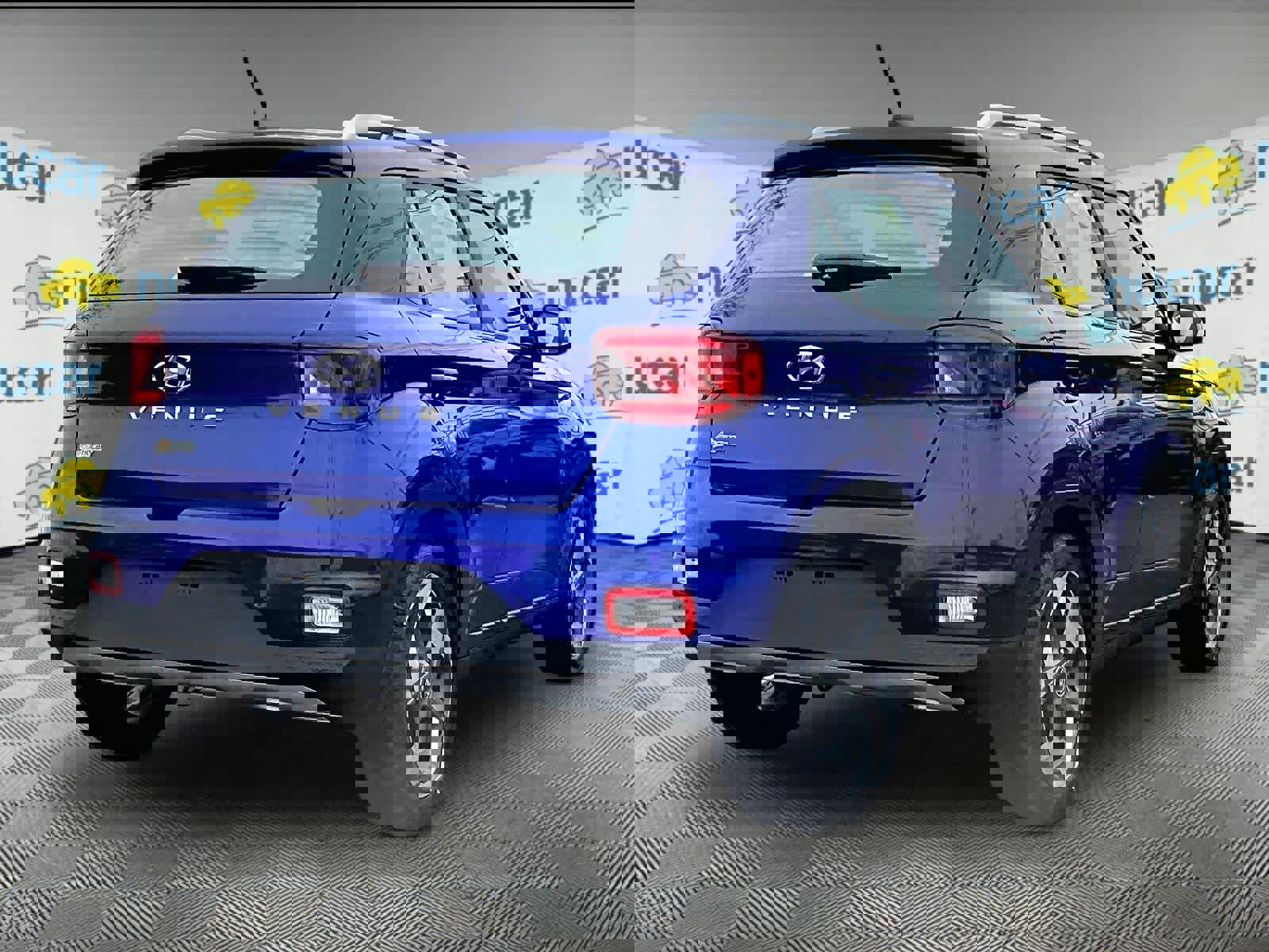 Used 2023 Hyundai Venue SEL image 6