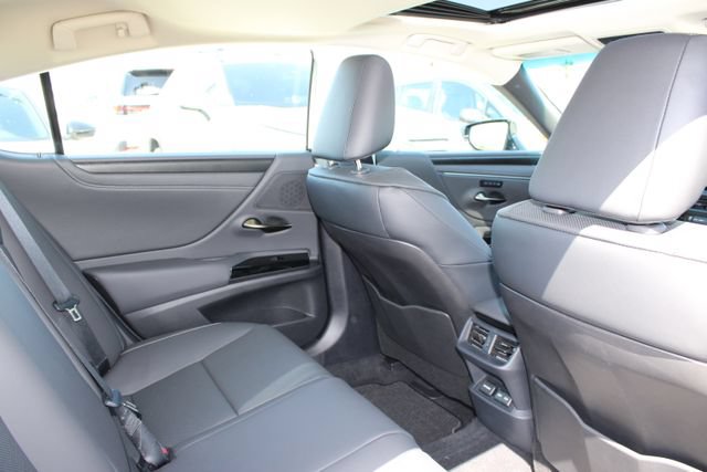 Certified 2025 Lexus ES 350 w/ Premium Package FWD image 7