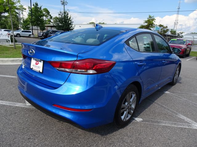 Used 2017 Hyundai Elantra SE w/ SE A/T Tech Package 03 FWD image 4