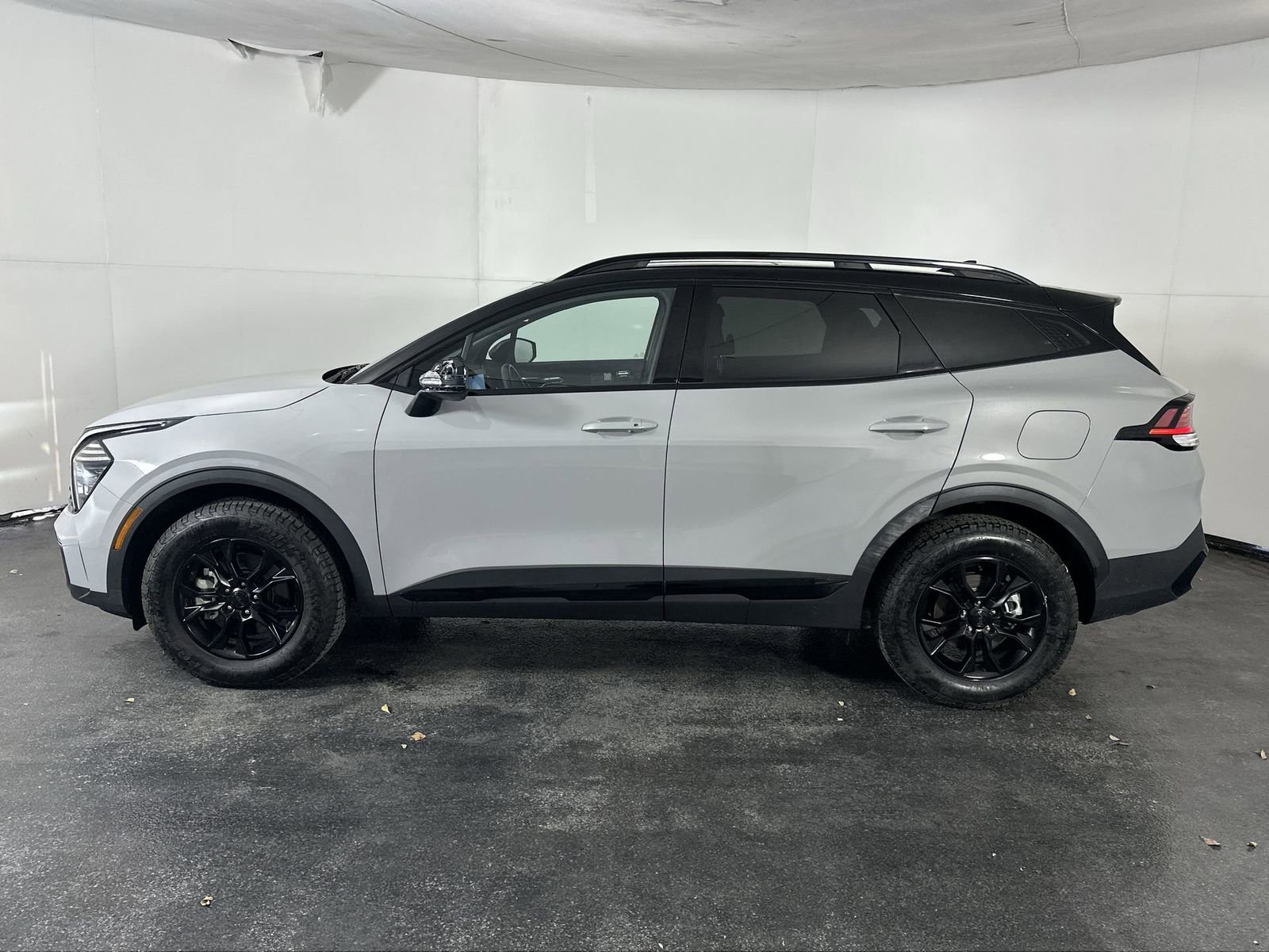 Used 2025 Kia Sportage X-Pro image 8