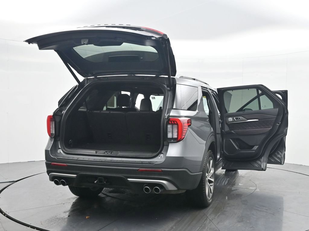 Used 2025 Ford Explorer Platinum w/ Ultimate Package image 45