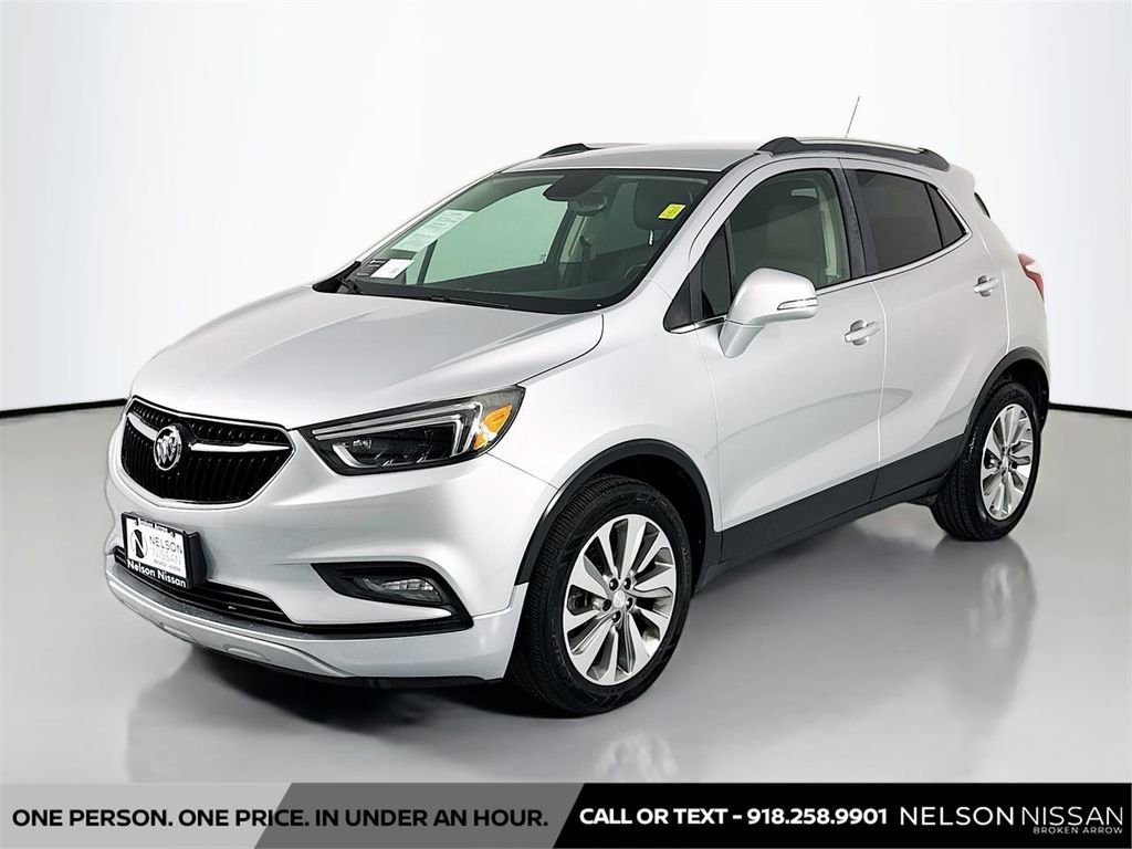 Used 2017 Buick Encore Essence FWD image 1