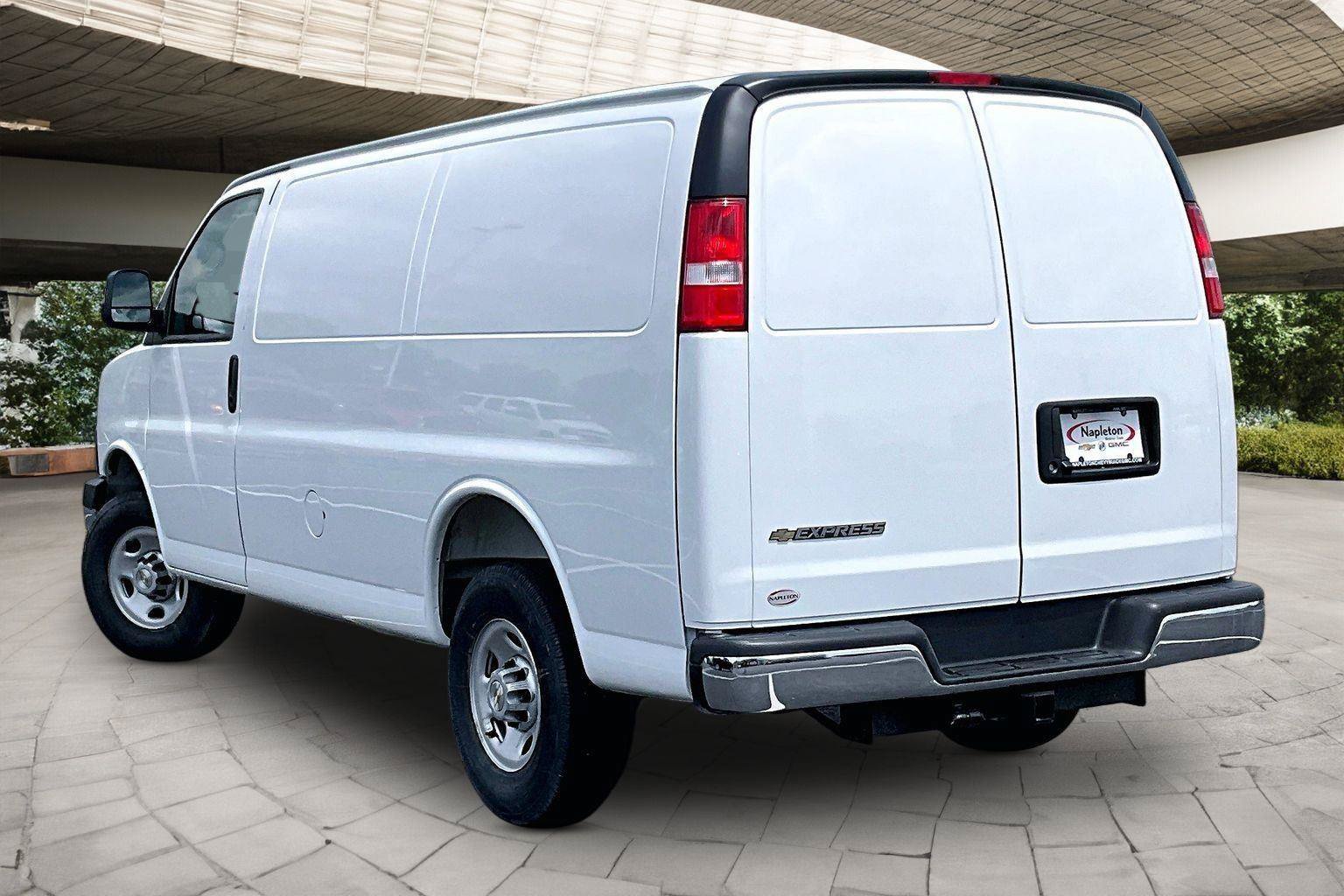 New 2026 Chevrolet Express 2500 w/ Driver Convenience Package RWD image 3