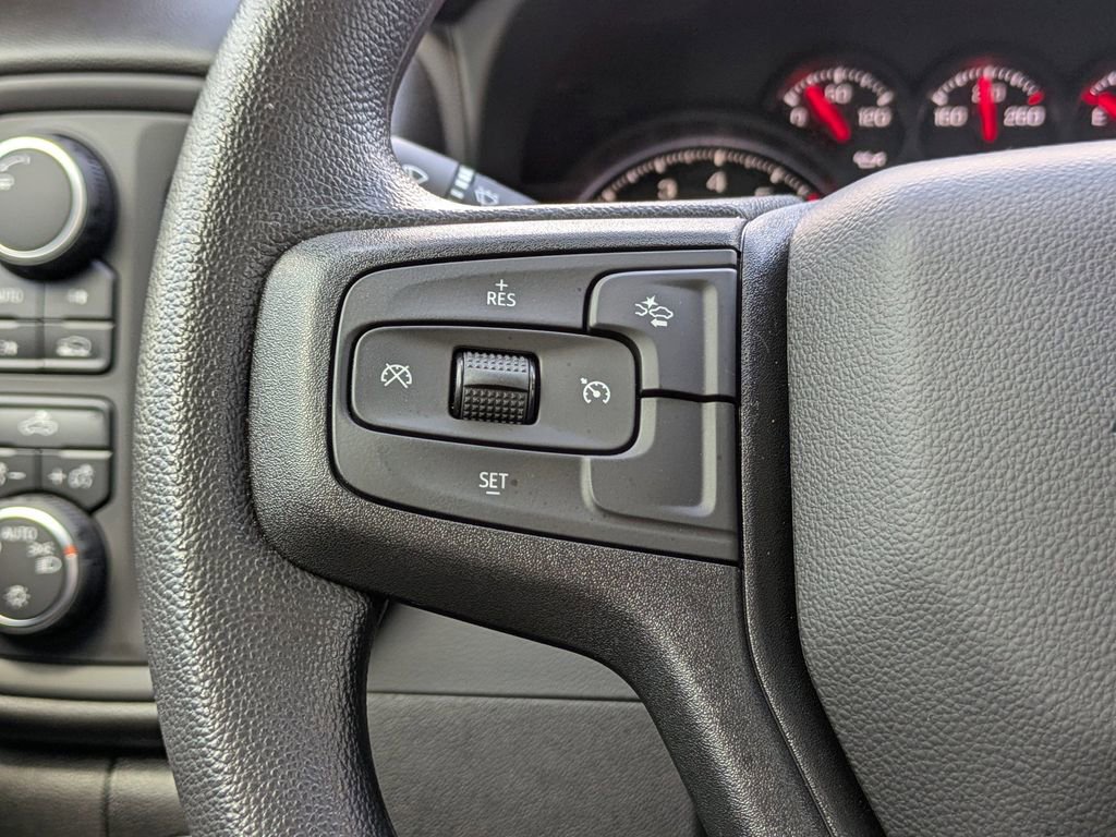 Used 2026 Chevrolet Silverado 1500 Custom image 24