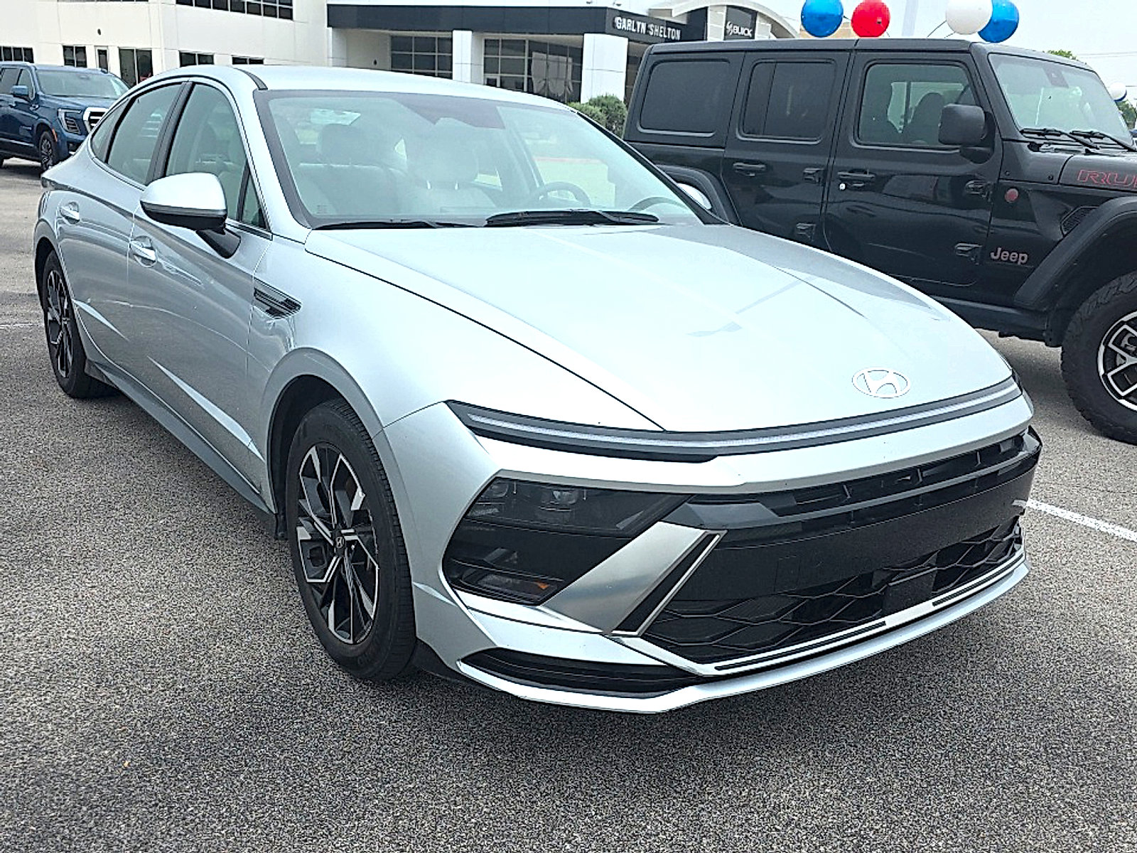 Used 2025 Hyundai Sonata SEL FWD image 7