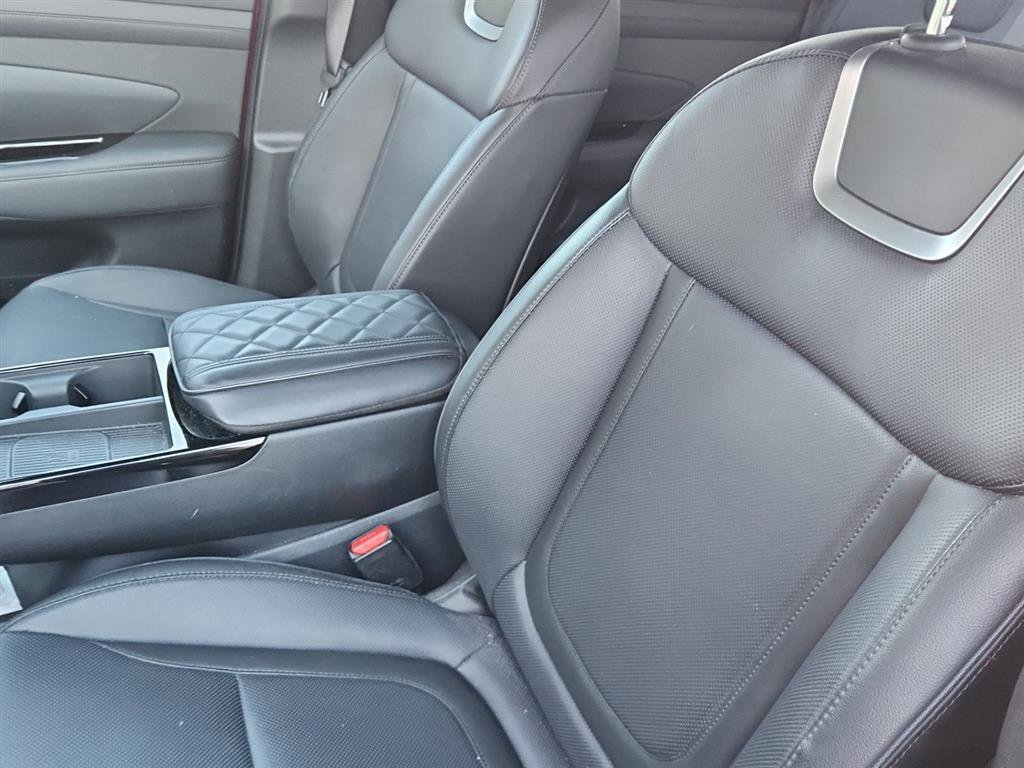 Used 2025 Hyundai Tucson Limited image 8