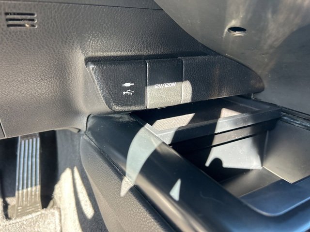 Used 2018 Toyota Camry SE image 23