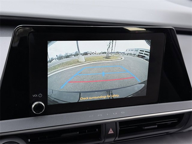 Certified 2025 Toyota Prius LE image 23