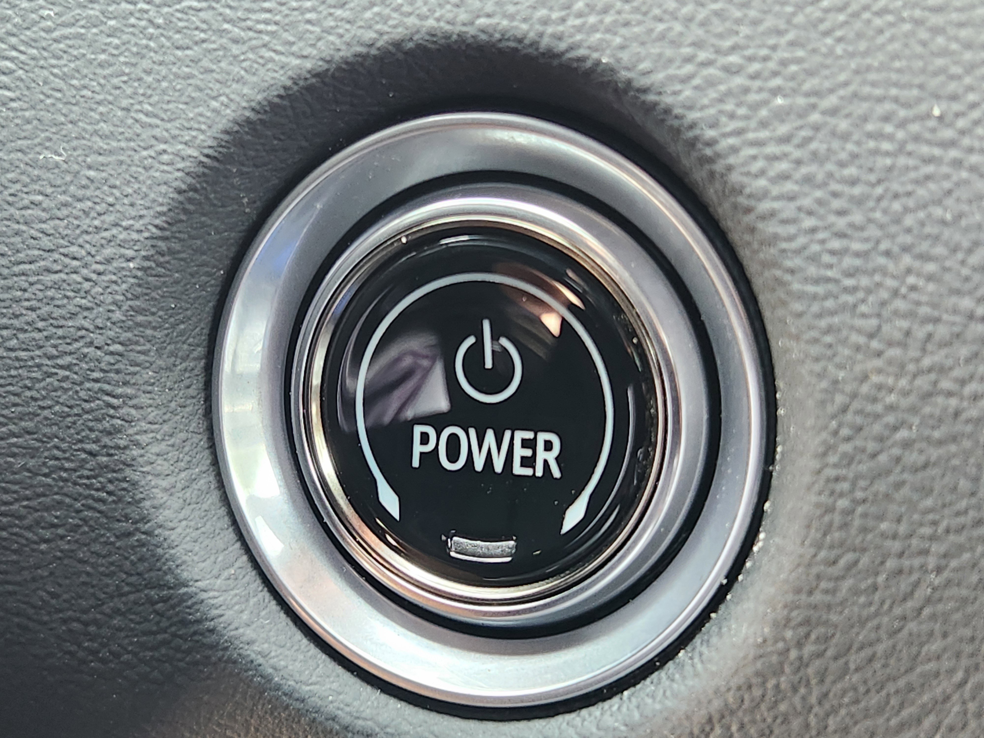 New 2025 Cadillac Lyriq Sport image 30