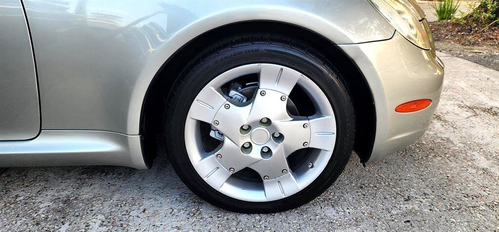 Used 2003 Lexus SC 430 Convertible image 7
