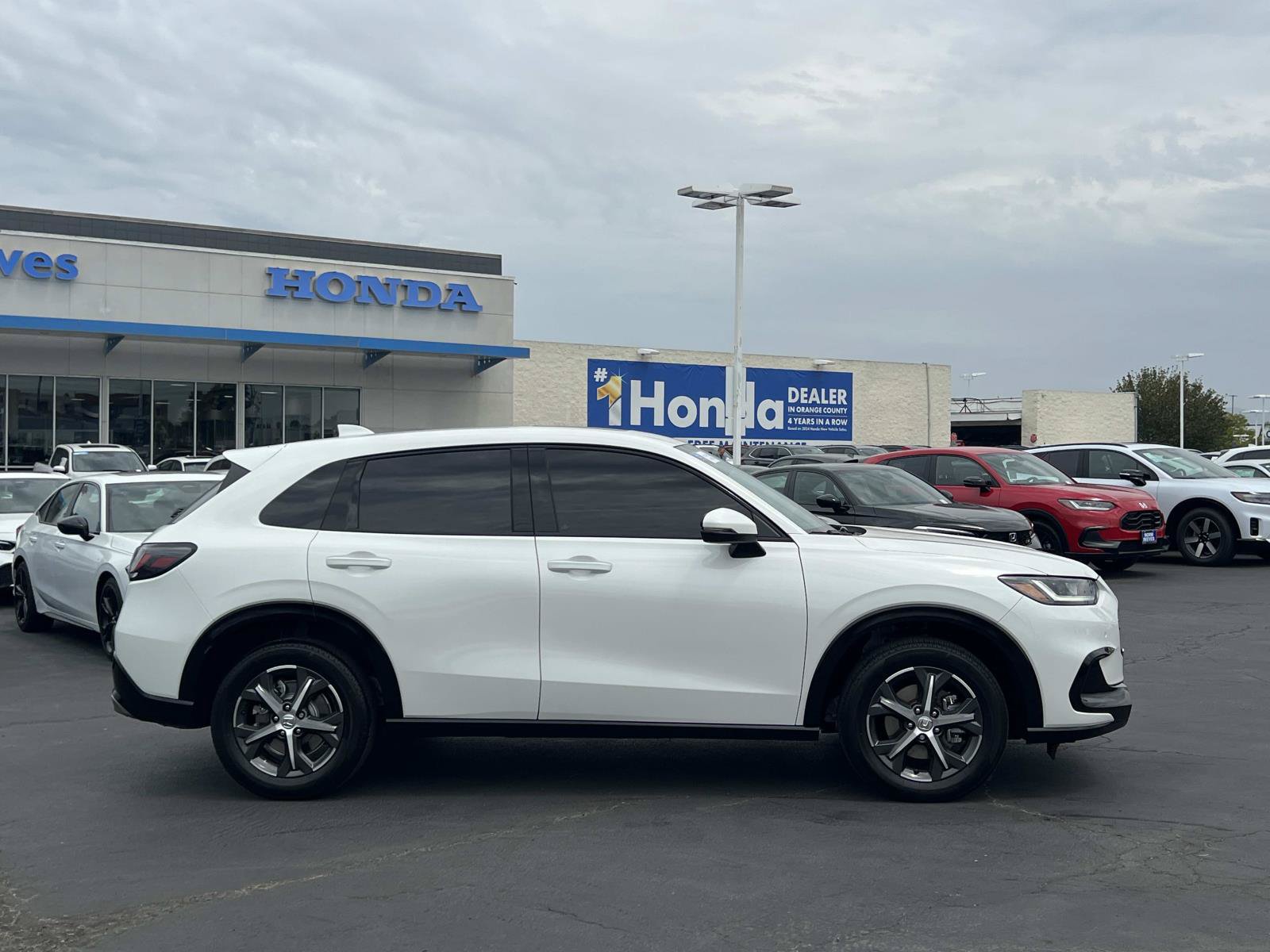 Certified 2025 Honda HR-V EX-L image 27