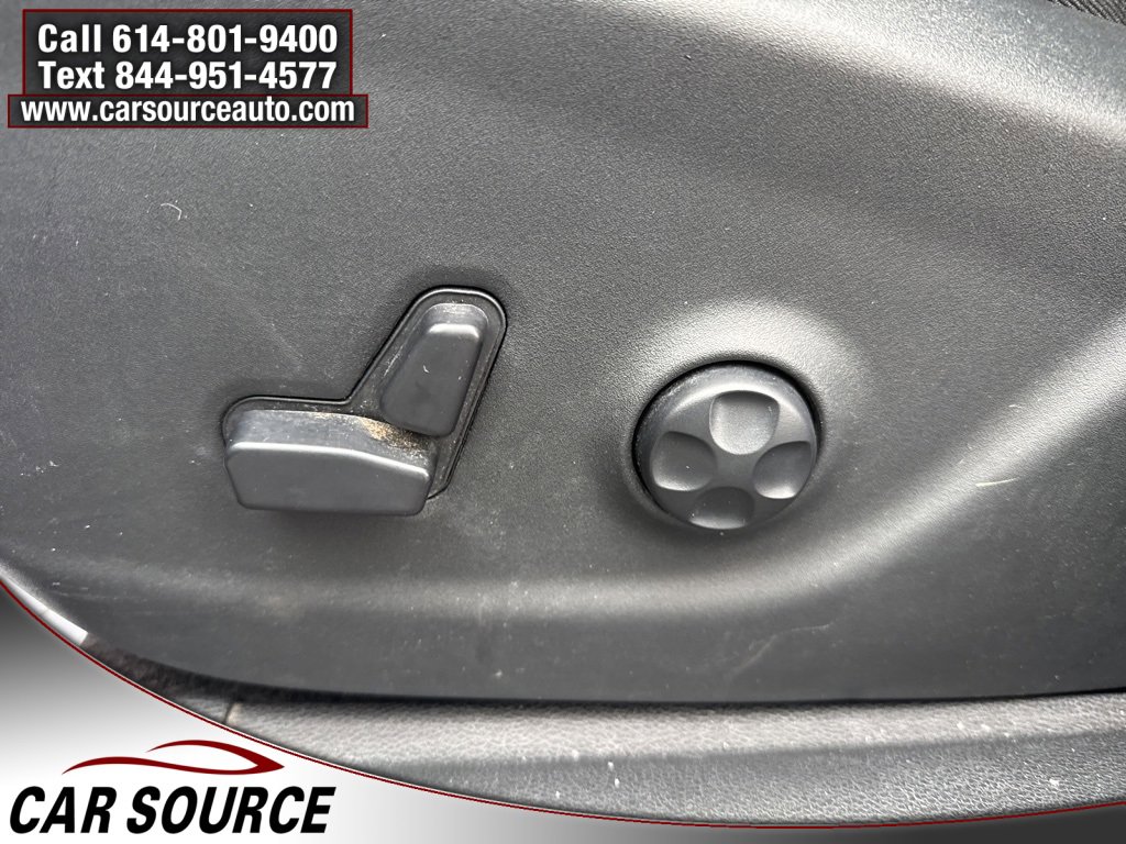 Used 2019 Jeep Cherokee Latitude Plus image 16