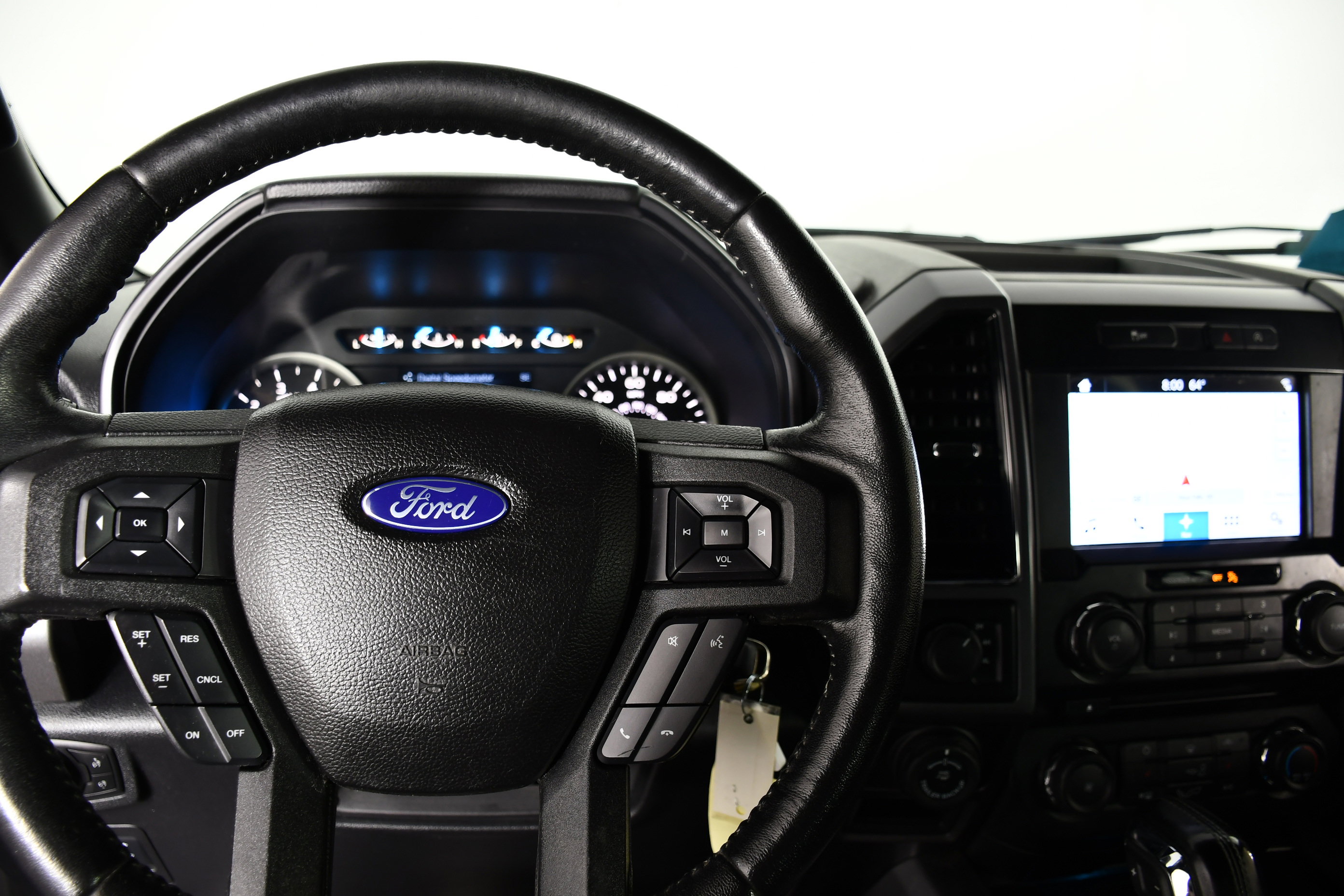 Used 2018 Ford F150 XLT w/ Equipment Group 302A Luxury AWD/4WD image 19