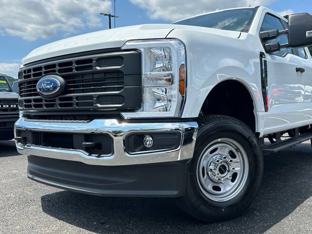 New 2026 Ford F250 XL w/ XL Chrome Package AWD/4WD image 32
