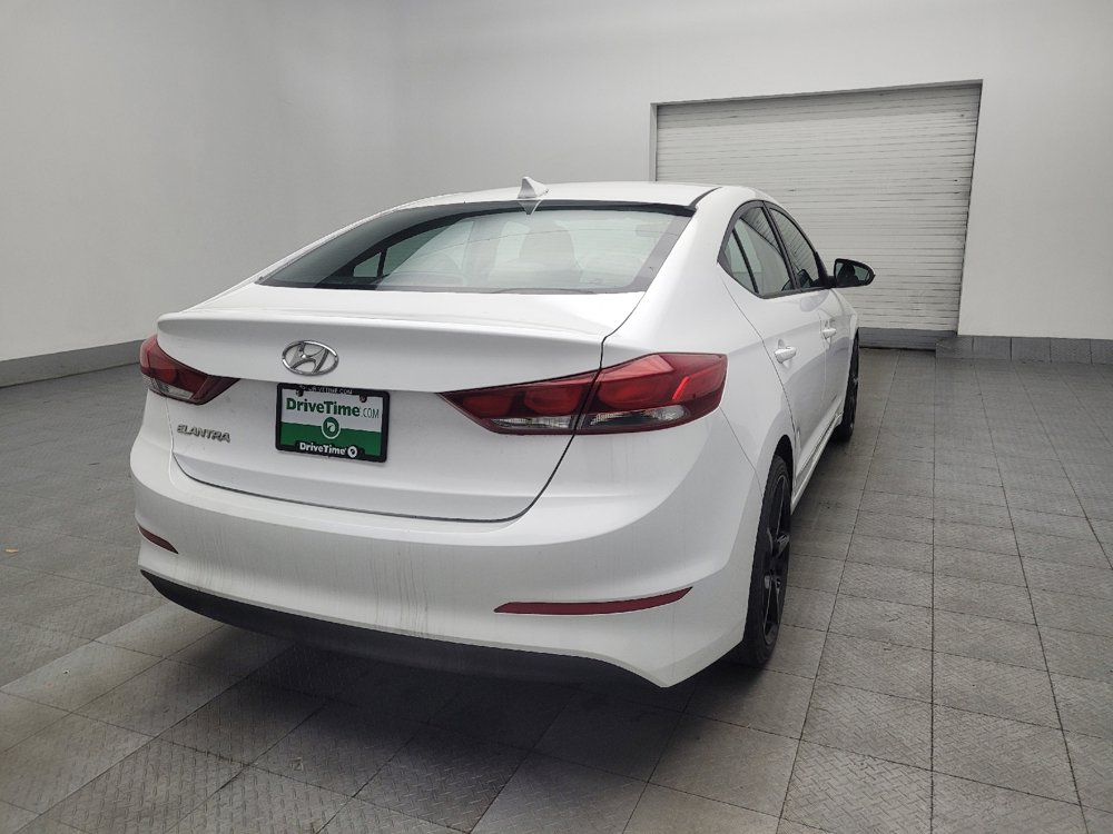 Used 2017 Hyundai Elantra SE image 9