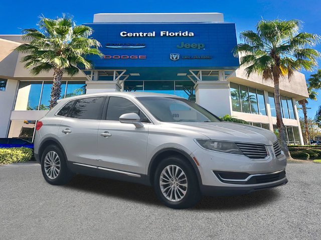 Used 2017 Lincoln MKX Select w/ Select Plus Package FWD image 2