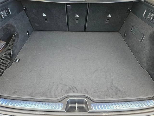 Used 2025 Mercedes-Benz GLC 300 image 6