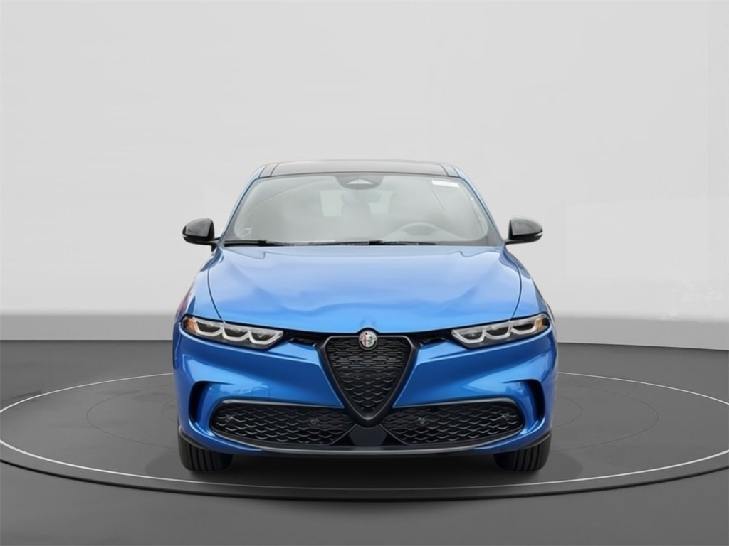 New 2025 Alfa Romeo Tonale w/ Premium Package image 2
