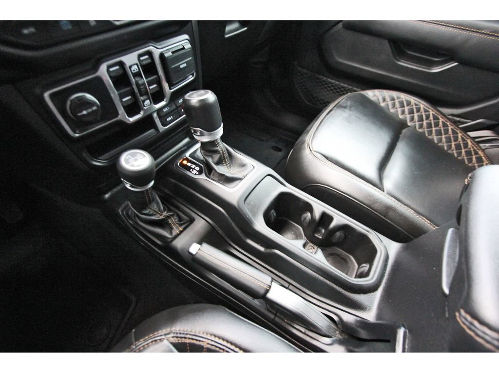Used 2021 Jeep Wrangler Unlimited Sahara AWD/4WD image 24