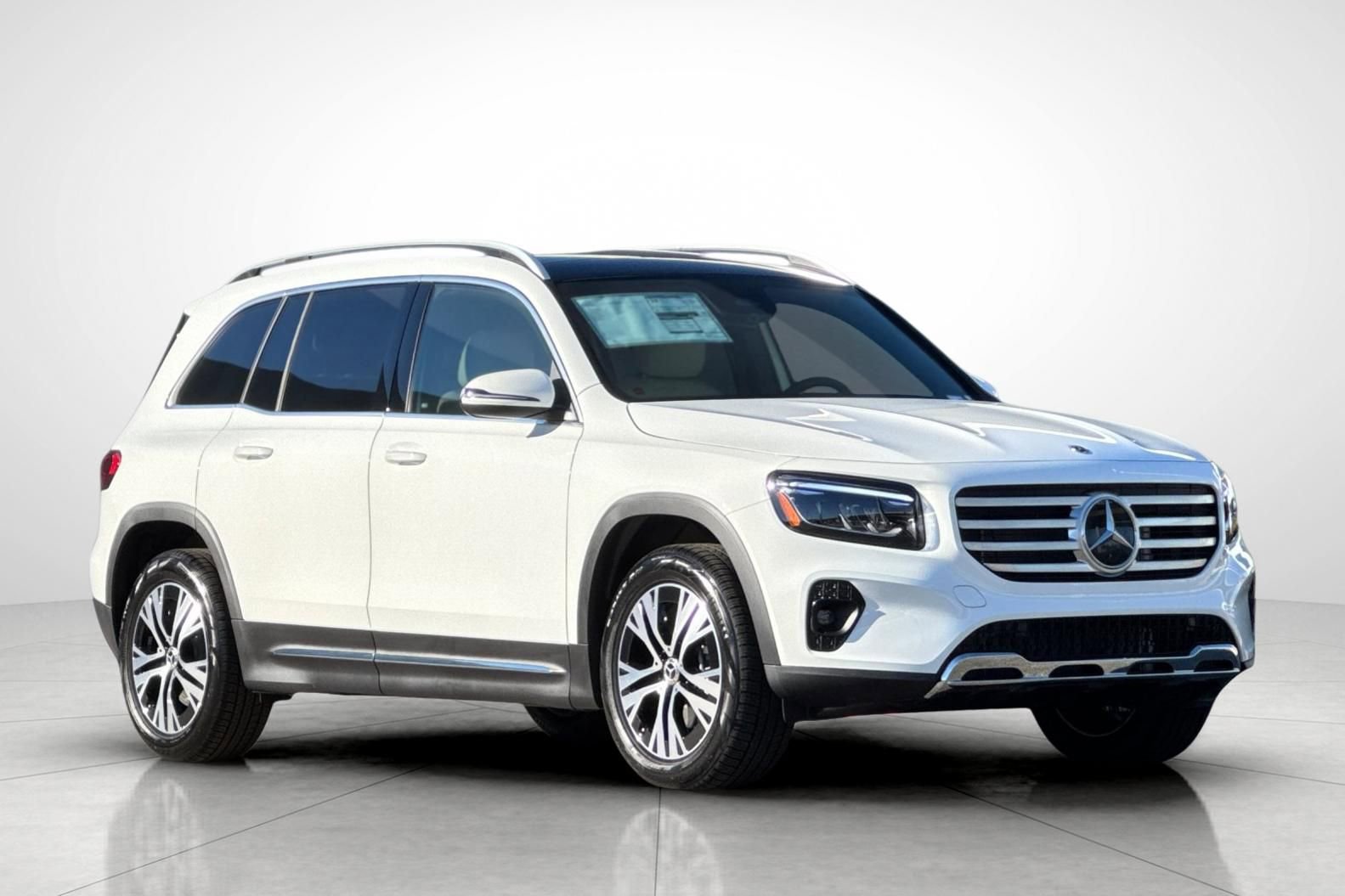 New 2026 Mercedes-Benz GLB 250 image 28