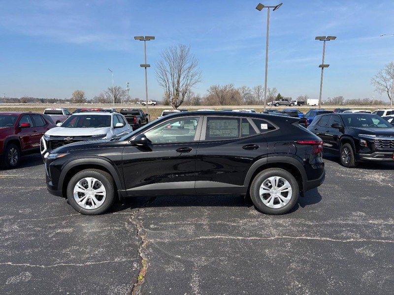 New 2026 Chevrolet Trax LS w/ Driver Confidence Package video 2