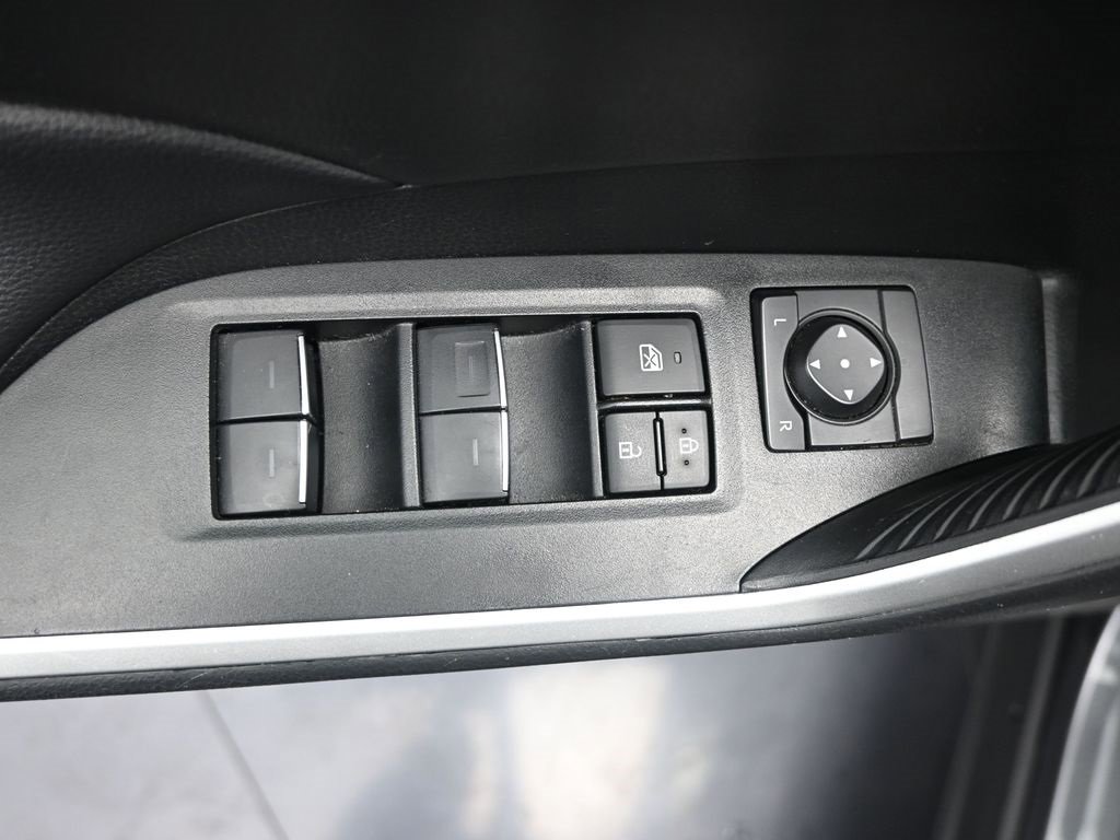 Used 2024 Toyota RAV4 XLE image 21