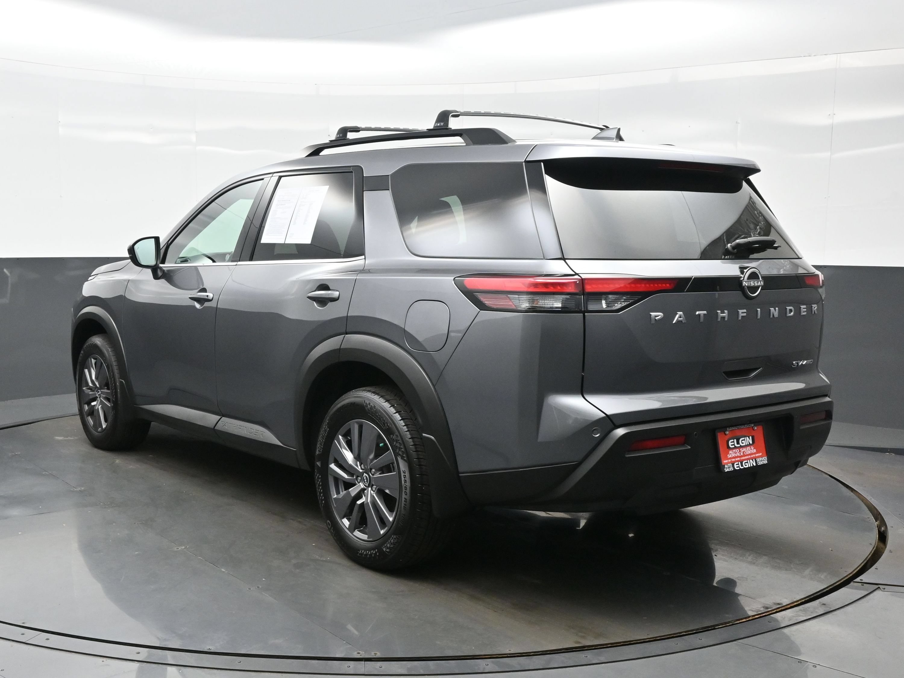 Used 2023 Nissan Pathfinder SV AWD/4WD image 4
