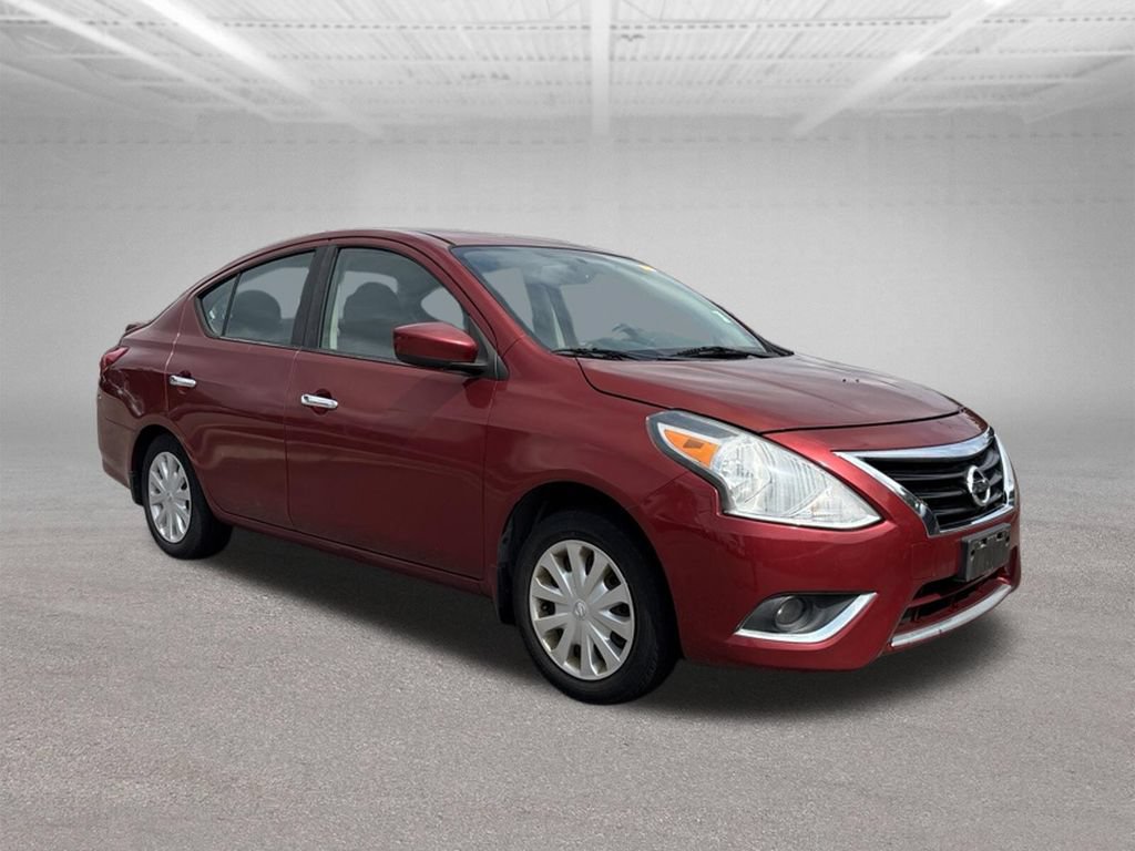 Used 2017 Nissan Versa SV w/ Fog Lights Package FWD image 2