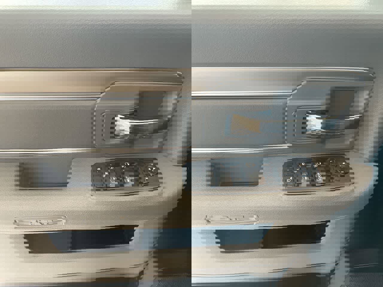 Used 2018 RAM 1500 Outdoorsman image 13