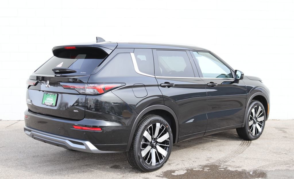 New 2026 Mitsubishi Outlander SEL image 59