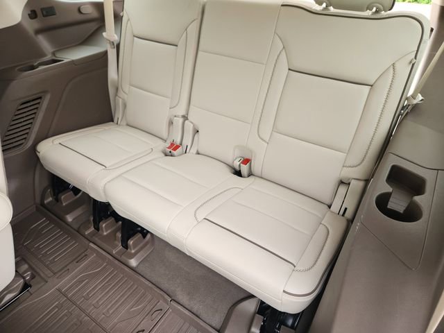 Used 2023 GMC Yukon Denali w/ LPO, Floor Liner Package AWD/4WD image 31