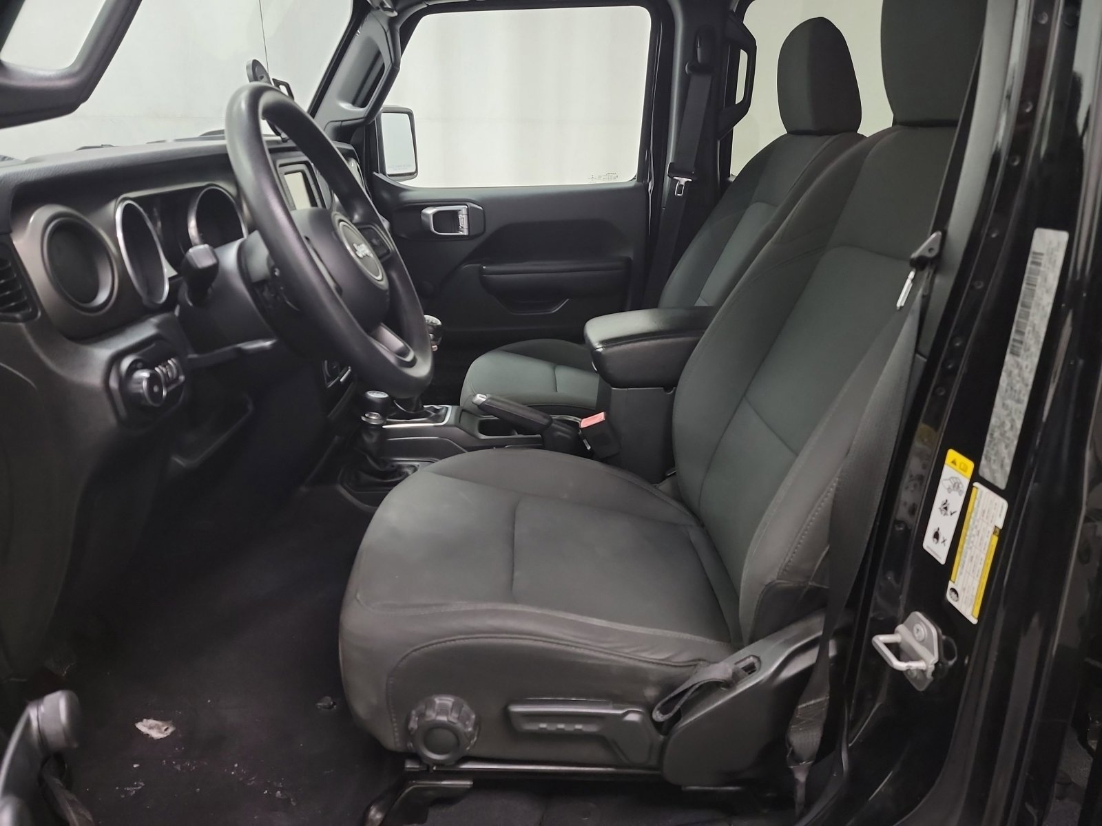 Used 2018 Jeep Wrangler Unlimited Sport image 12