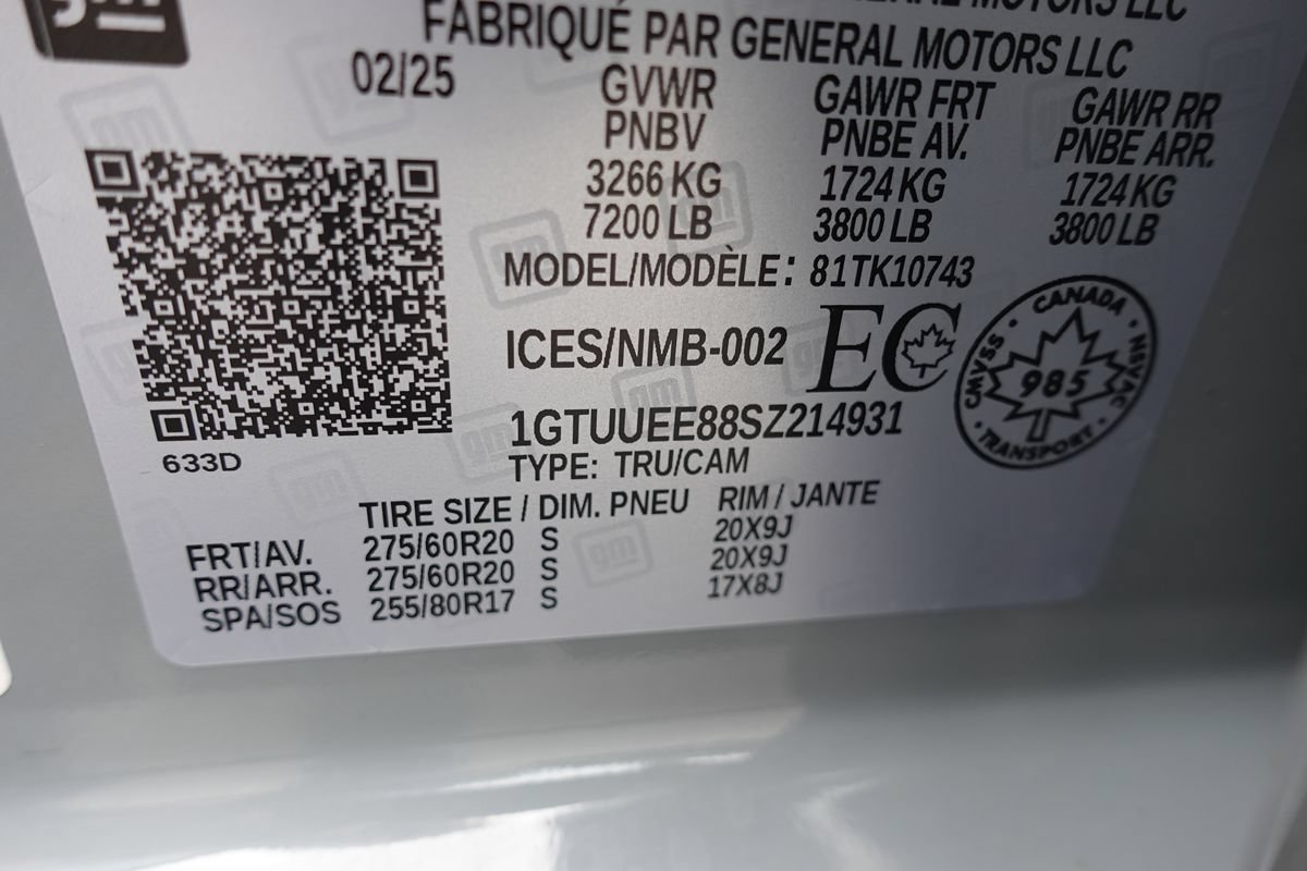 Used 2025 GMC Sierra 1500 AT4 w/ Technology Package AWD/4WD image 25