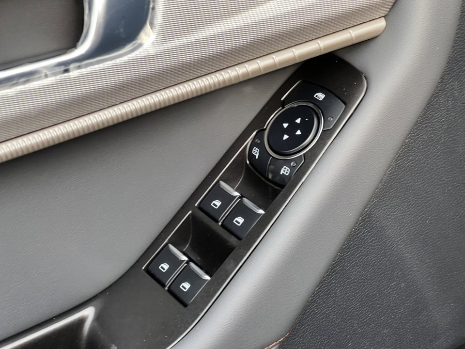 New 2026 Ford Explorer Active image 17