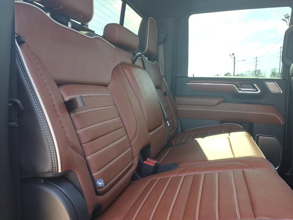 Used 2025 GMC Sierra 2500 Denali Ultimate w/ Max Trailering Package image 14