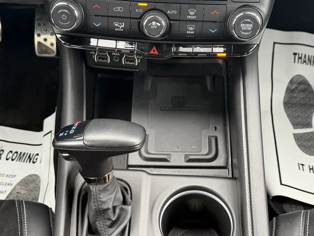 Used 2022 Dodge Durango SRT w/ Technology Group AWD/4WD image 24