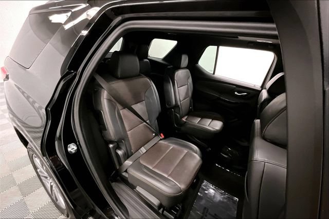 Used 2023 Chevrolet Traverse High Country FWD image 26