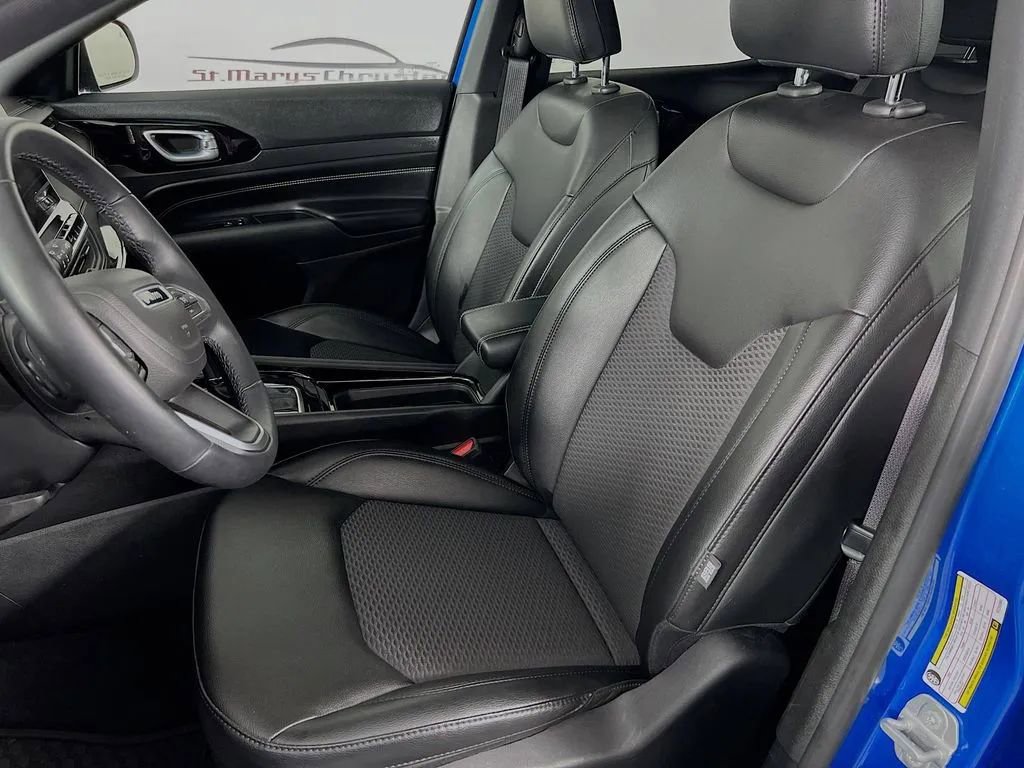 Used 2022 Jeep Compass Altitude w/ Convenience Group image 21