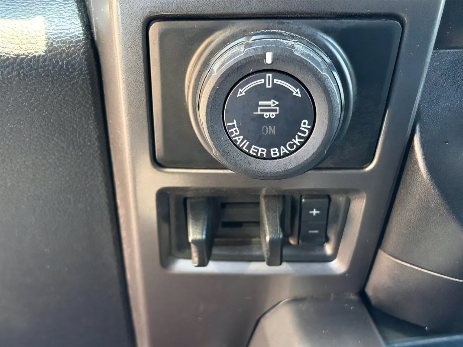 Used 2019 Ford F150 XLT w/ Equipment Group 302A Luxury AWD/4WD image 27
