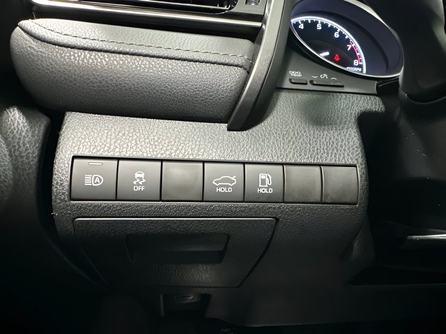 Used 2021 Toyota Camry LE w/ Carpet Mat Package (TMS) FWD image 15