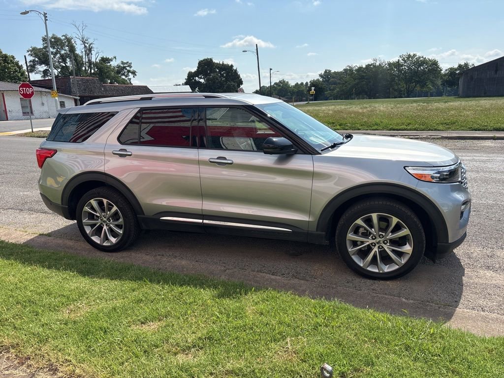 Used 2021 Ford Explorer Platinum w/ Equipment Group 601A AWD/4WD image 8