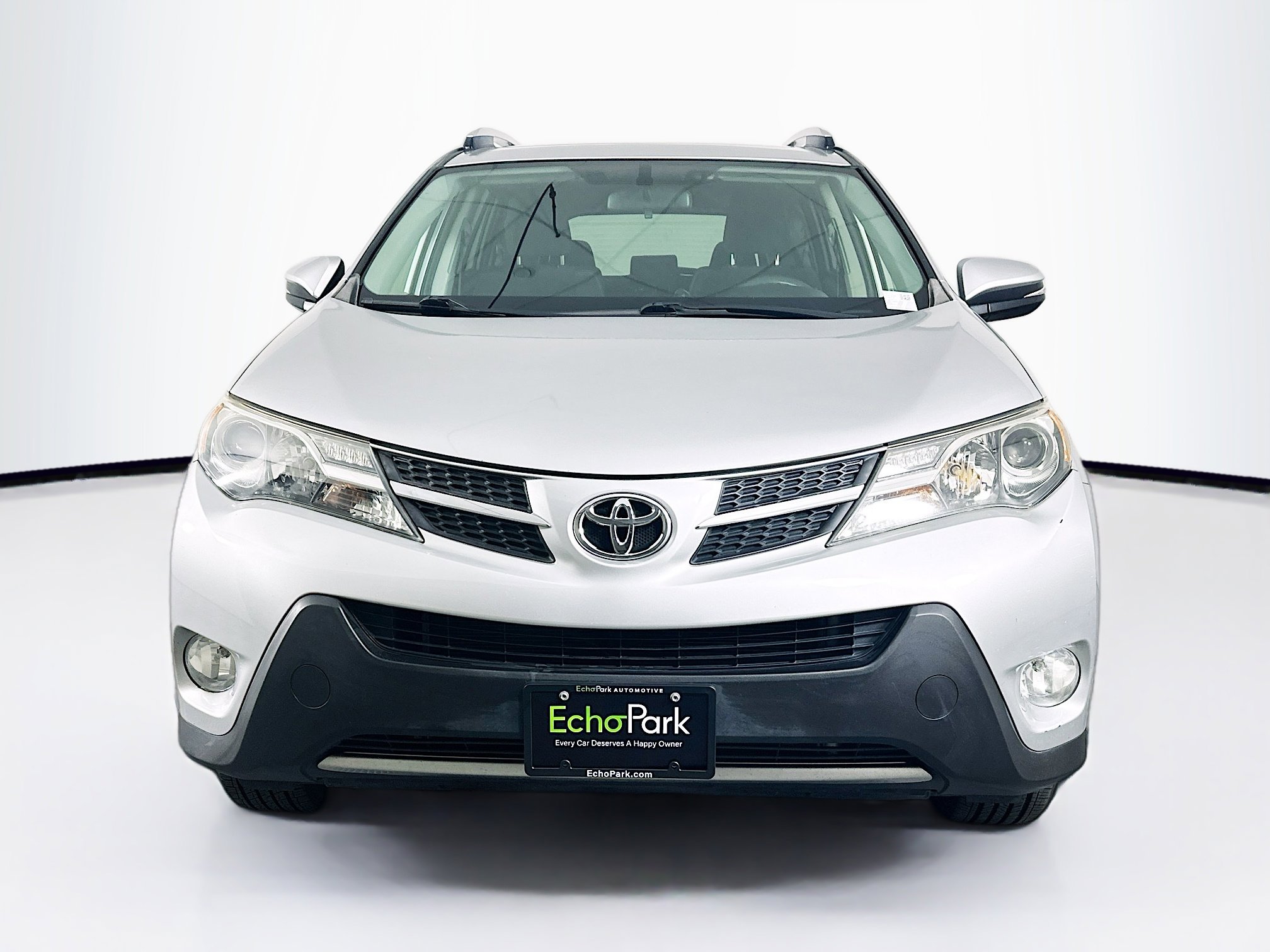 Used 2015 Toyota RAV4 XLE image 2