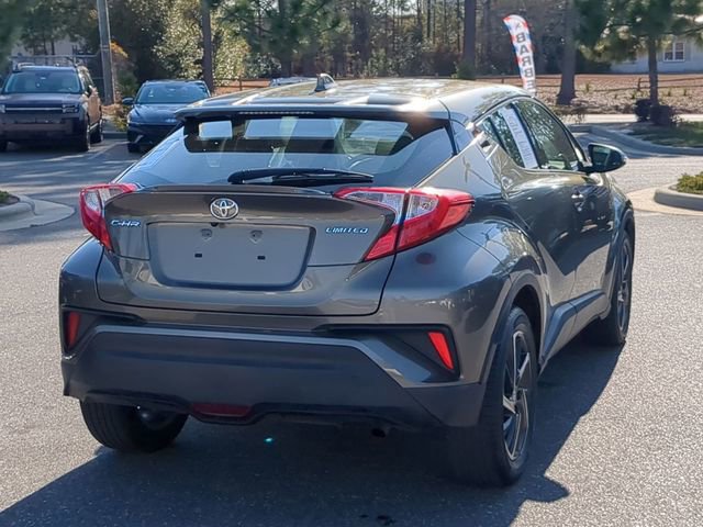 Used 2021 Toyota C-HR XLE image 5