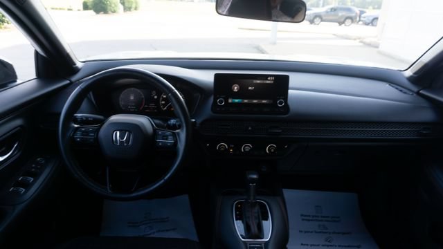 Used 2025 Honda HR-V Sport image 12