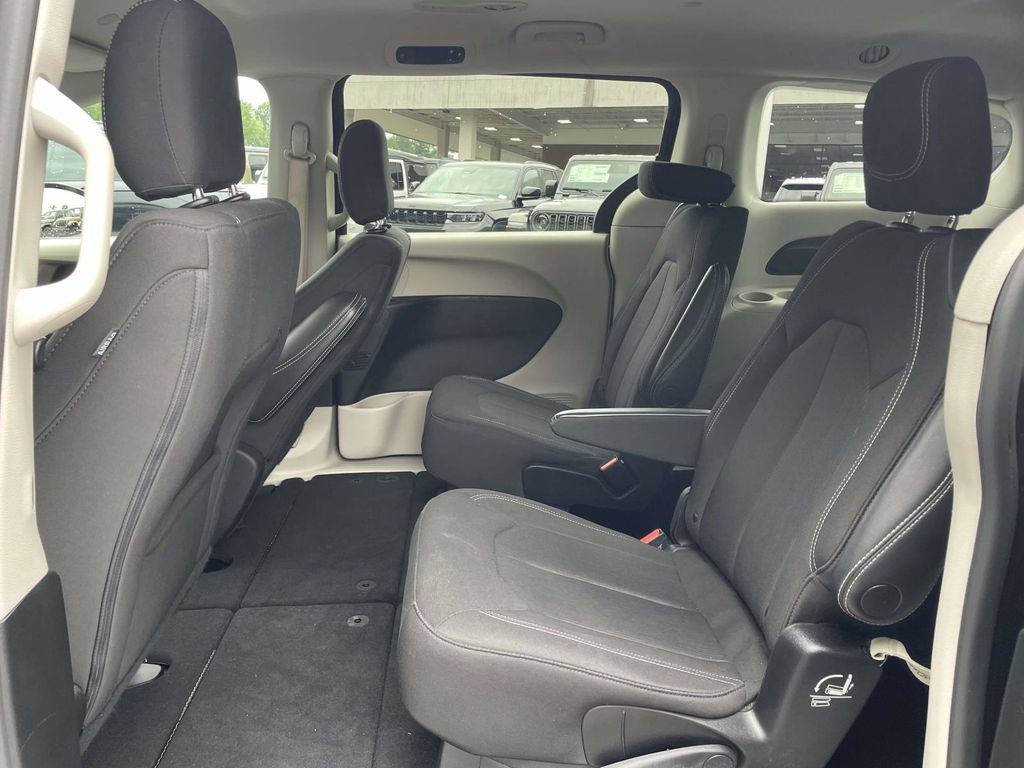 Certified 2023 Chrysler Voyager LX FWD image 20