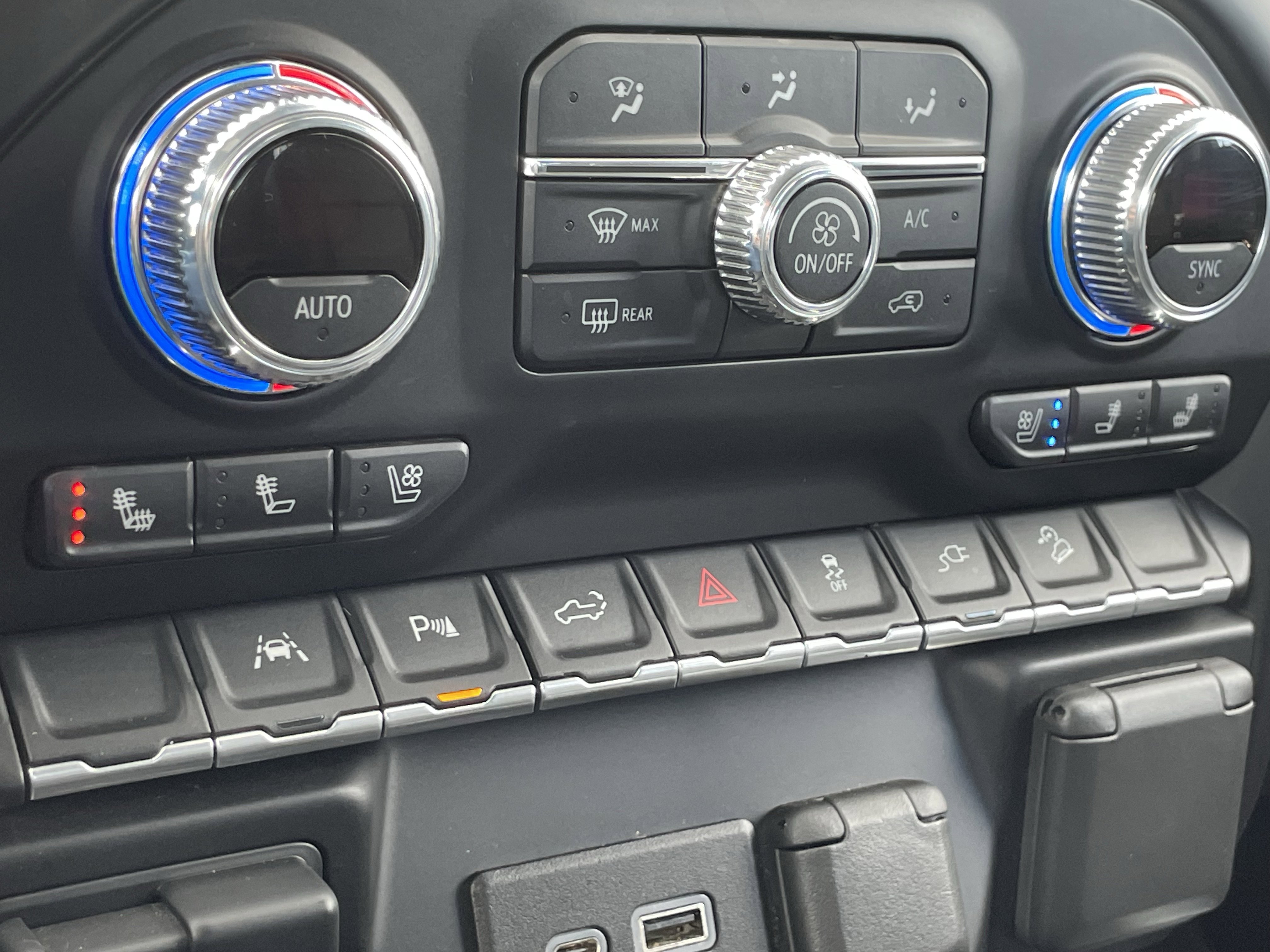 Used 2022 GMC Sierra 1500 SLT w/ SLT Premium Plus Package image 28