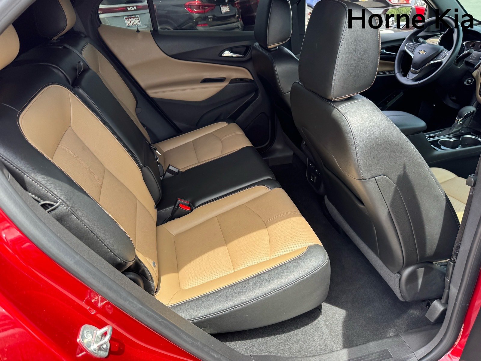 Used 2023 Chevrolet Equinox Premier FWD image 27