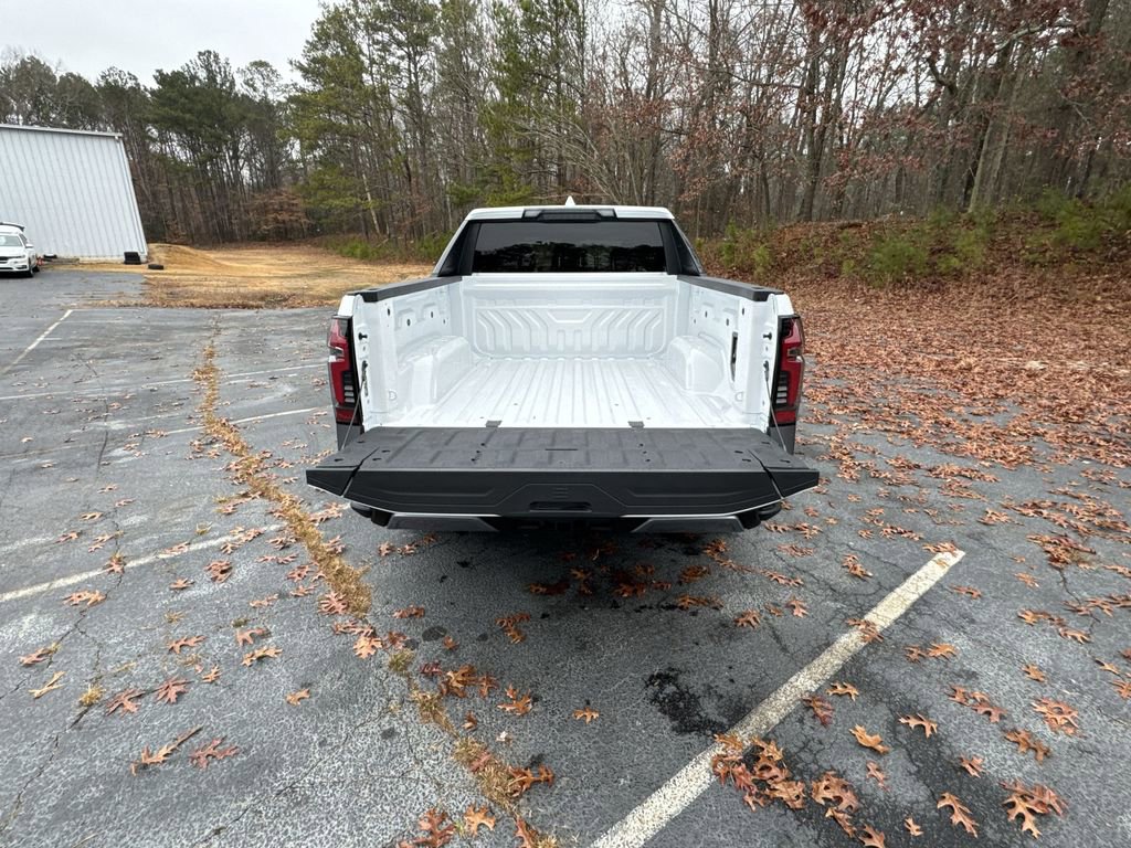 New 2025 Chevrolet Silverado EV LT image 32