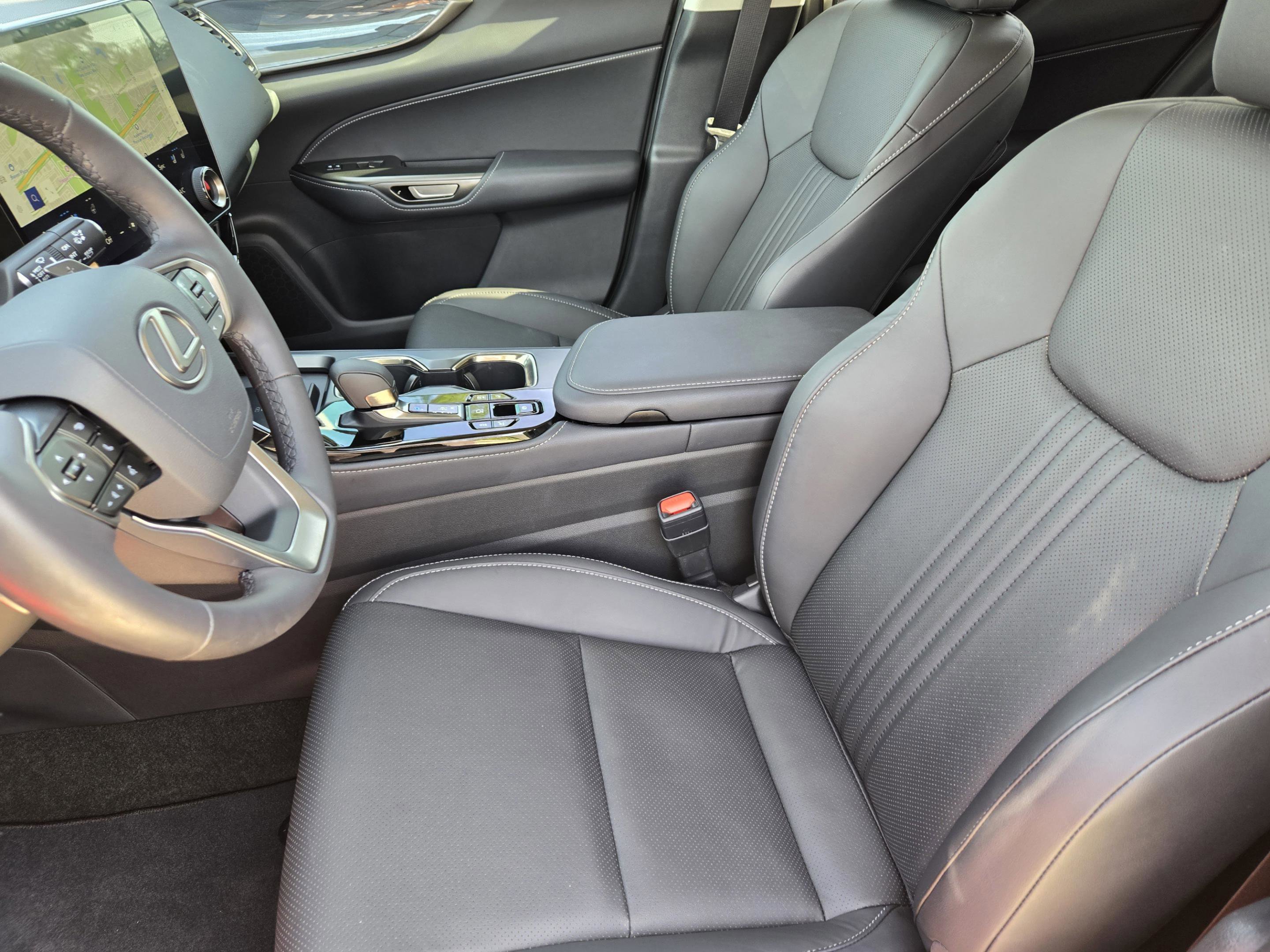 Used 2024 Lexus NX 350 AWD image 11