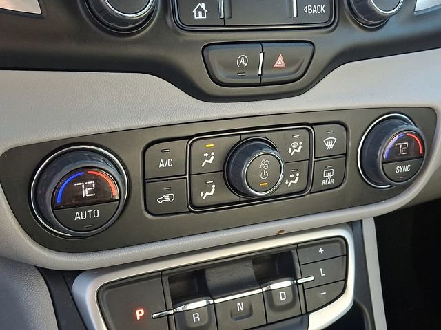 Used 2024 GMC Terrain SLT image 15